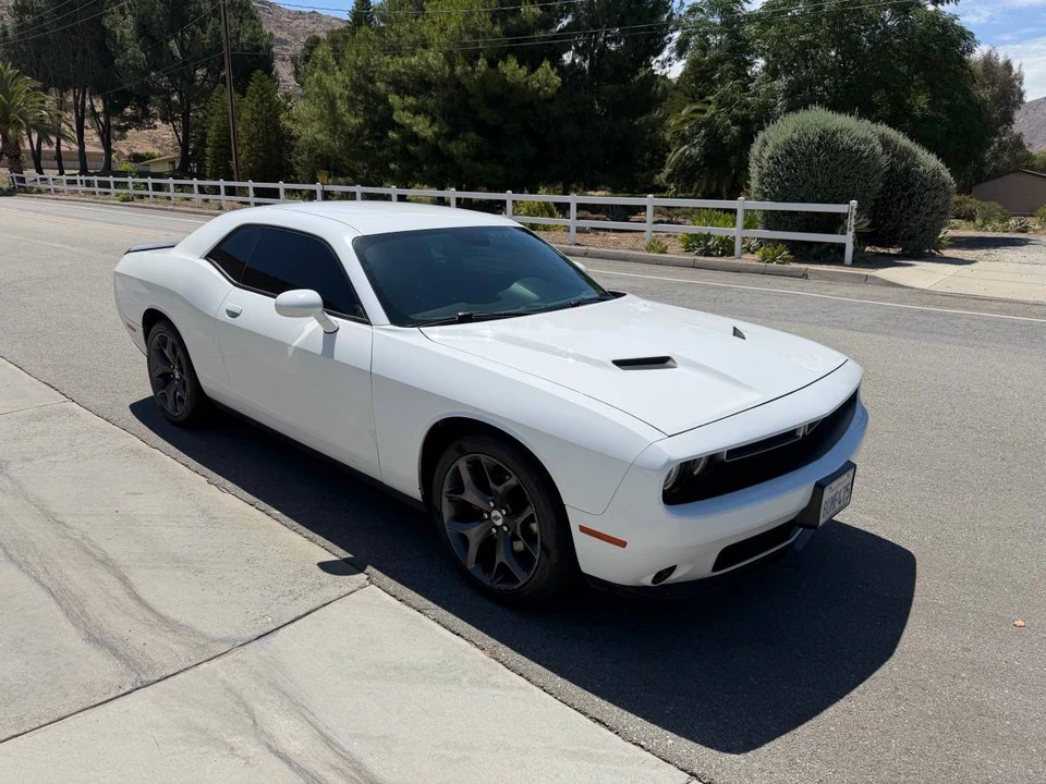 2015 Dodge Challenger 3rd Gen - Image 6 of 10