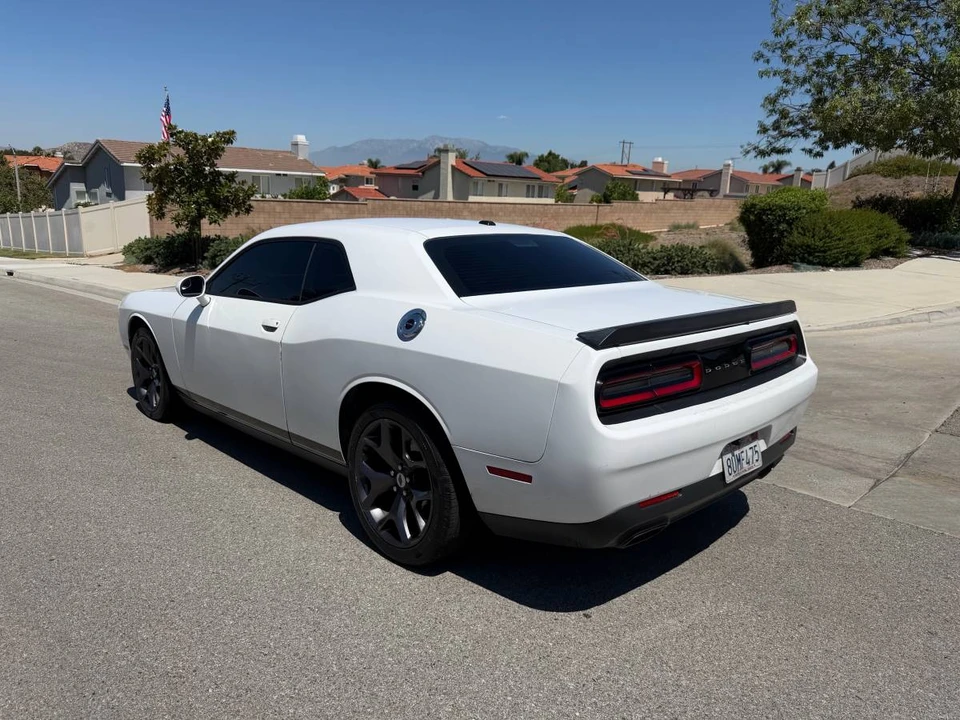 2015 Dodge Challenger 3rd Gen - Image 3 of 10