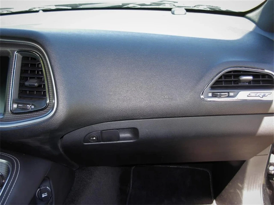 2015 Dodge Challenger 3rd Gen - Image 16 of 25