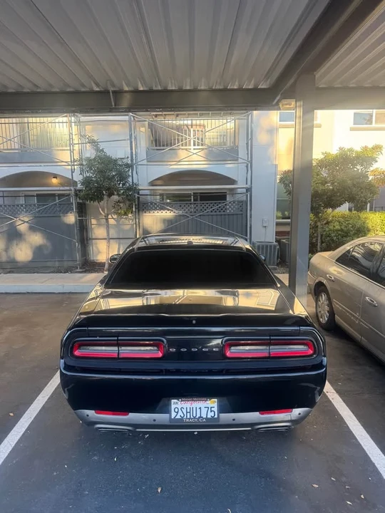 2015 Dodge Challenger 3rd Gen - Image 10 of 16