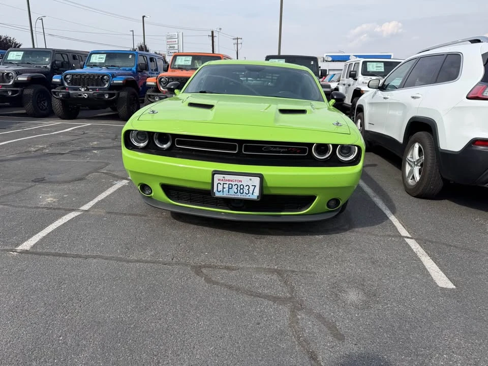 2015 Dodge Challenger 3rd Gen - Image 2 of 5