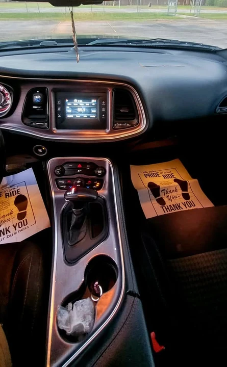 2015 Dodge Challenger 3rd Gen - Image 9 of 11