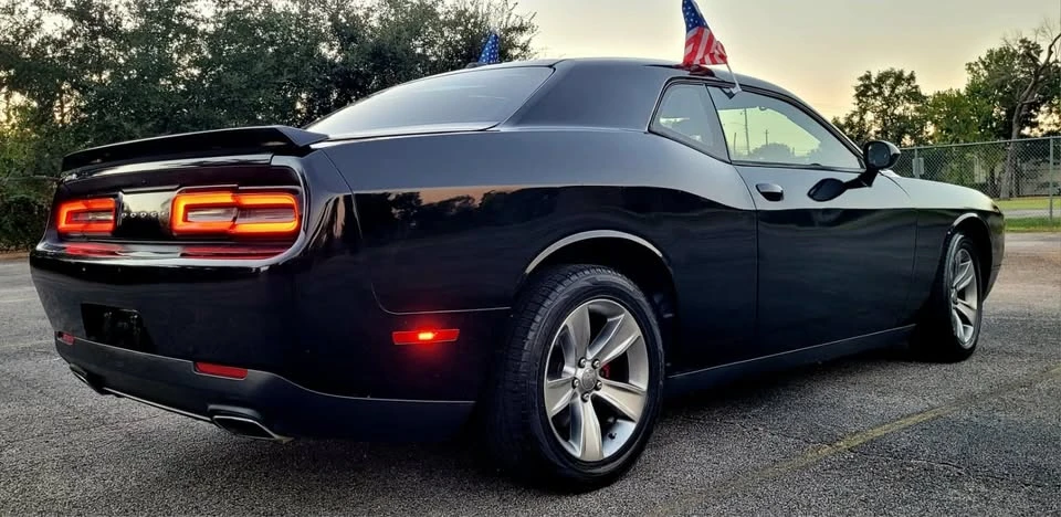 2015 Dodge Challenger 3rd Gen - Image 6 of 11