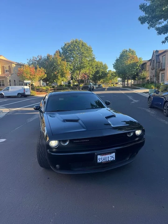2015 Dodge Challenger 3rd Gen - Image 2 of 16