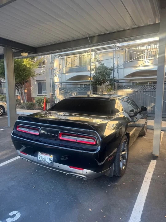 2015 Dodge Challenger 3rd Gen - Image 9 of 16