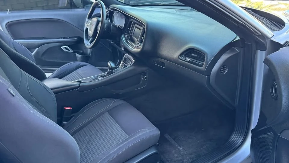 2015 Dodge Challenger 3rd Gen - Image 10 of 17