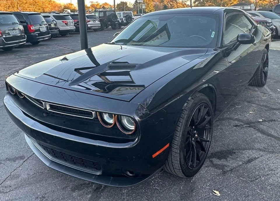 2015 Dodge Challenger 3rd Gen - Image 8 of 15