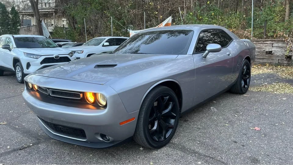 2015 Dodge Challenger 3rd Gen - Image 2 of 8