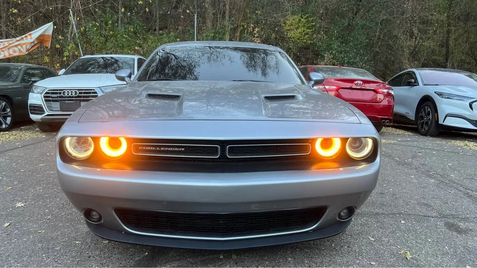 2015 Dodge Challenger 3rd Gen - Image 5 of 8
