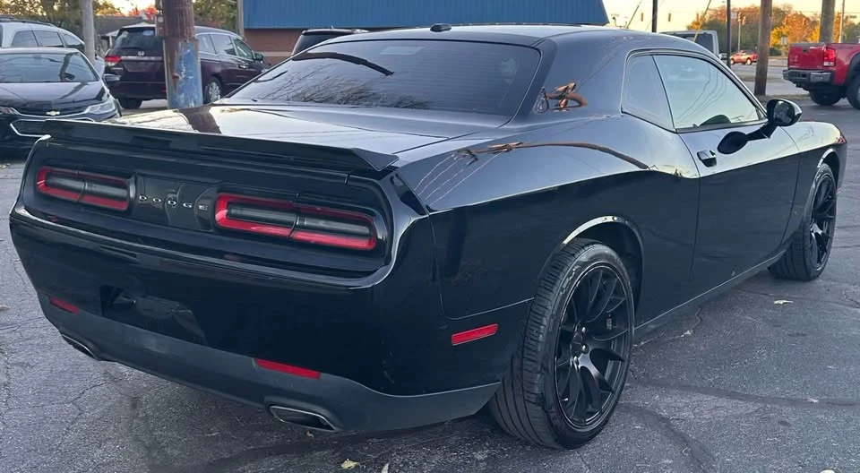 2015 Dodge Challenger 3rd Gen - Image 5 of 15