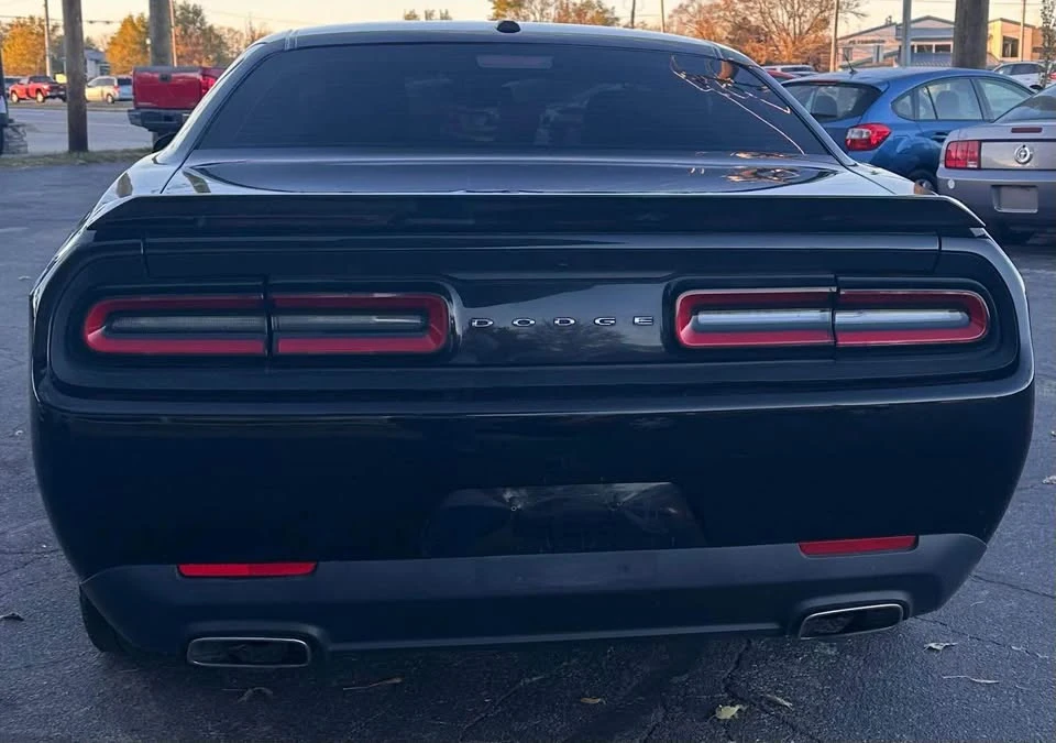 2015 Dodge Challenger 3rd Gen - Image 4 of 15