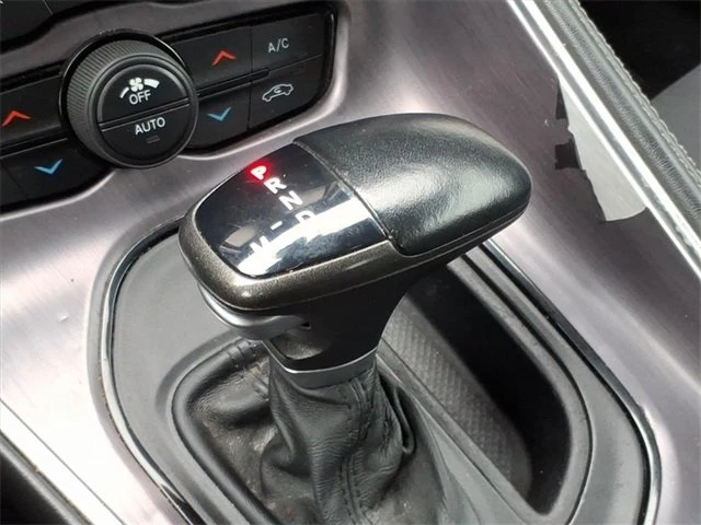 2015 Dodge Challenger 3rd Gen - Image 15 of 19