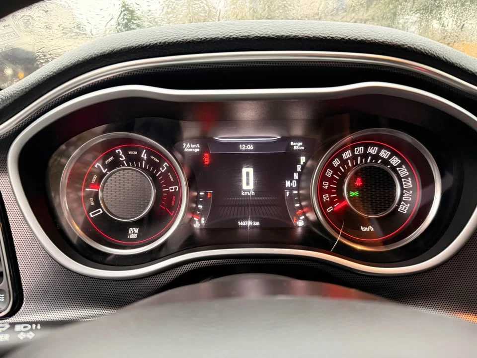 2015 Dodge Challenger 3rd Gen - Image 13 of 15