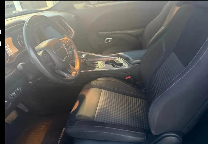 2015 Dodge Challenger 3rd Gen - Image 9 of 10