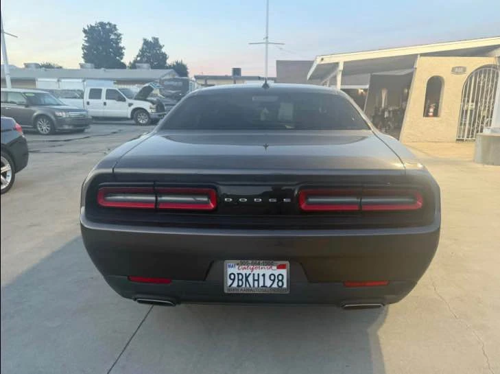 2015 Dodge Challenger 3rd Gen - Image 7 of 10