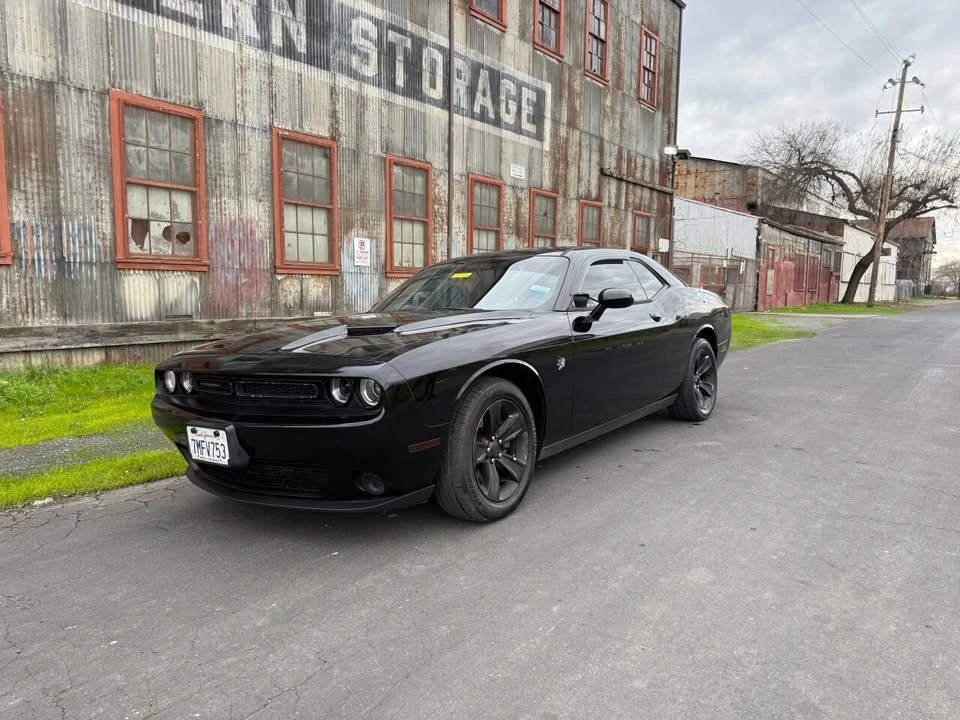 2015 Dodge Challenger 3rd Gen - Image 2 of 7