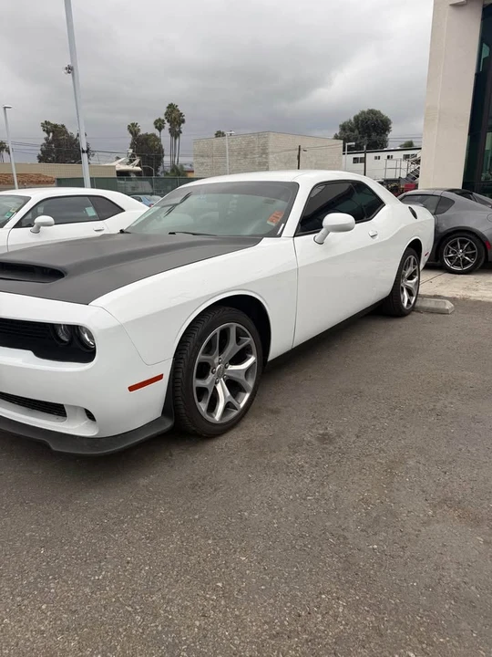 2015 Dodge Challenger 3rd Gen - Image 2 of 18