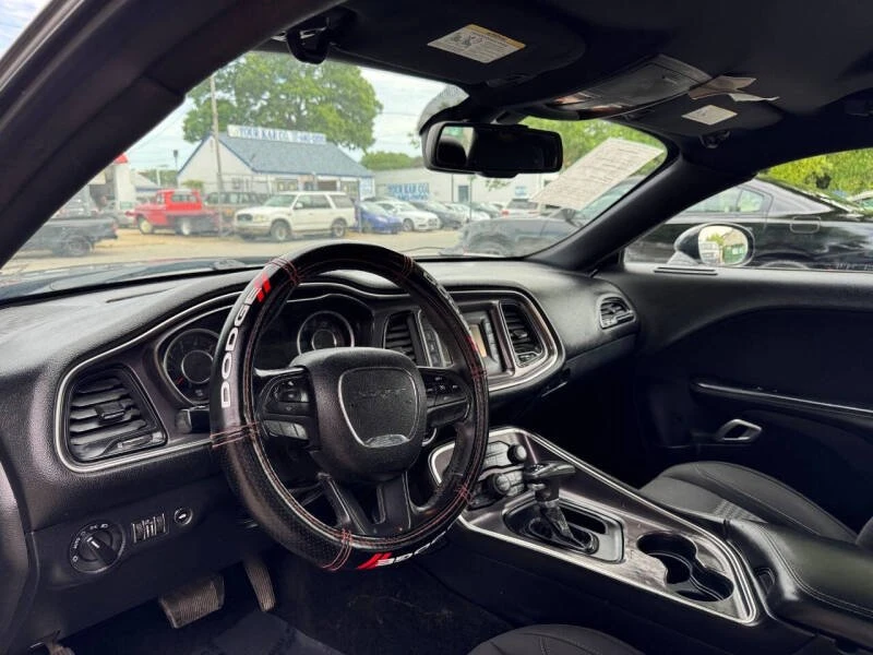 2015 Dodge Challenger 3rd Gen - Image 9 of 16