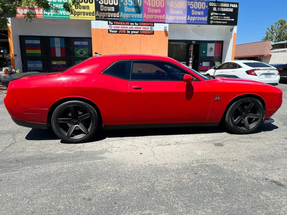 2015 Dodge Challenger - Image 9 of 16