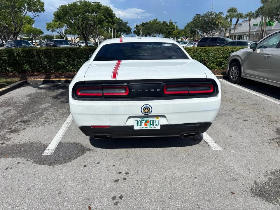 2015 Dodge Challenger 3rd Gen - Image 4 of 5