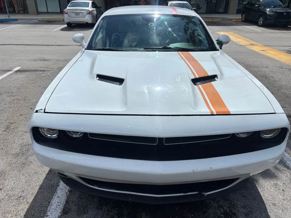 2015 Dodge Challenger 3rd Gen - Image 2 of 5
