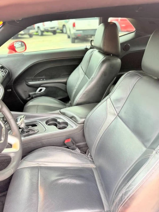 2015 Dodge Challenger 3rd Gen - Image 14 of 17