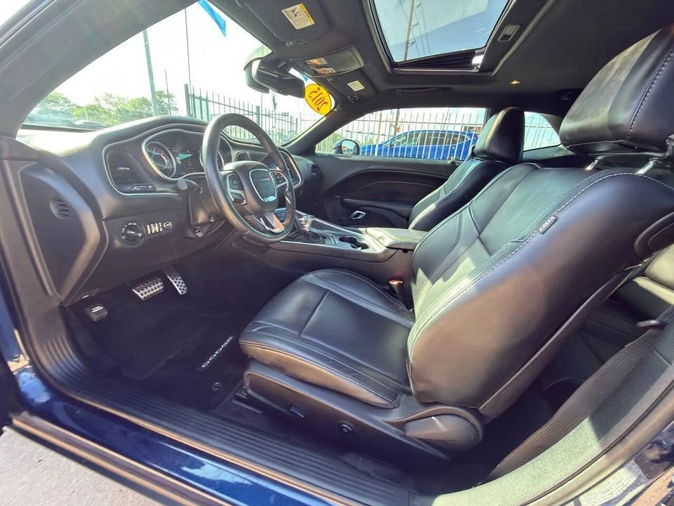 2015 Dodge Challenger 3rd Gen - Image 9 of 17