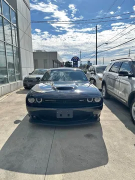 2015 Dodge Challenger SRT