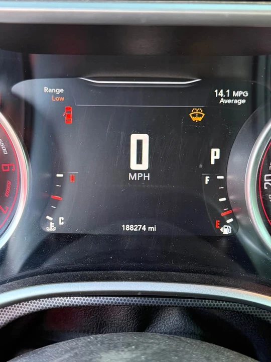 2015 Dodge Challenger 3rd Gen - Image 6 of 10