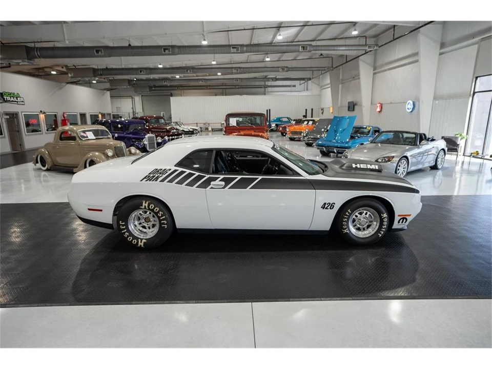 2015 Dodge Challenger 3rd Gen - Image 13 of 31