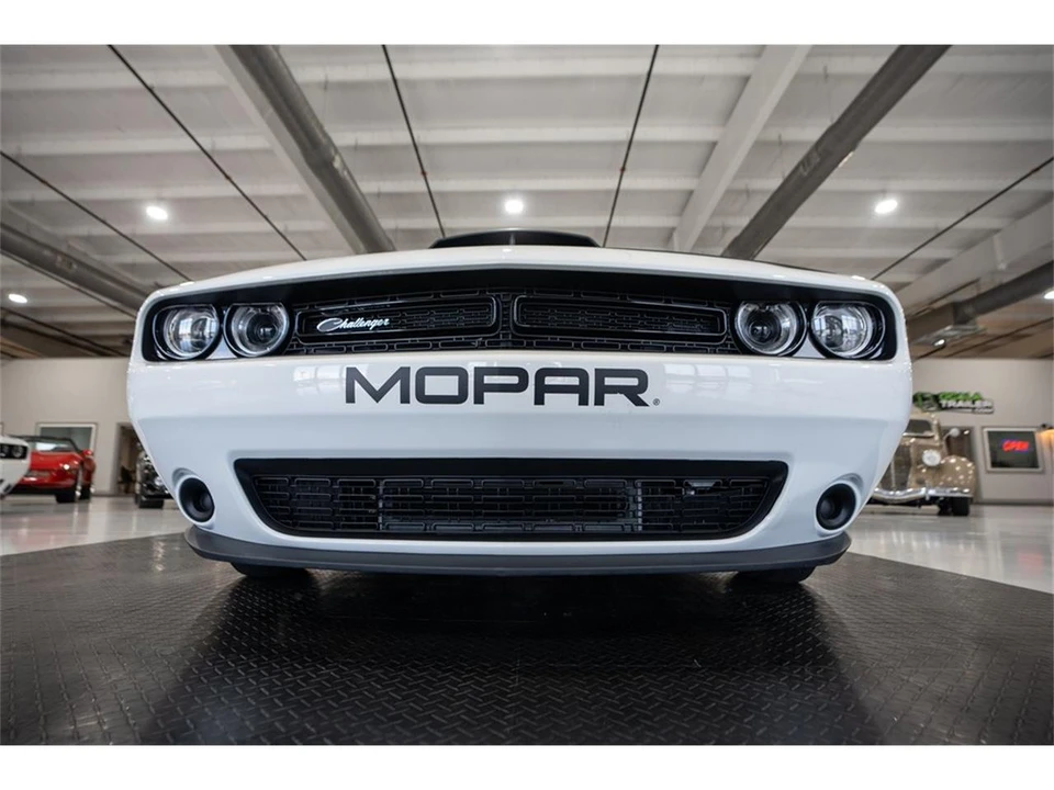2015 Dodge Challenger 3rd Gen - Image 18 of 31