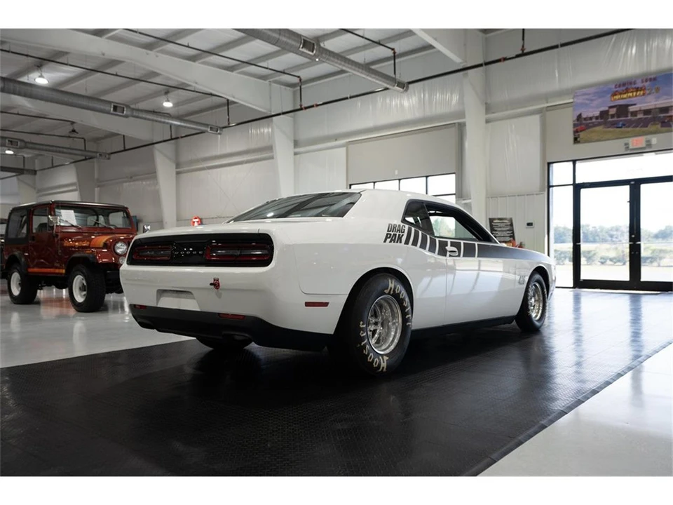 2015 Dodge Challenger 3rd Gen - Image 10 of 31