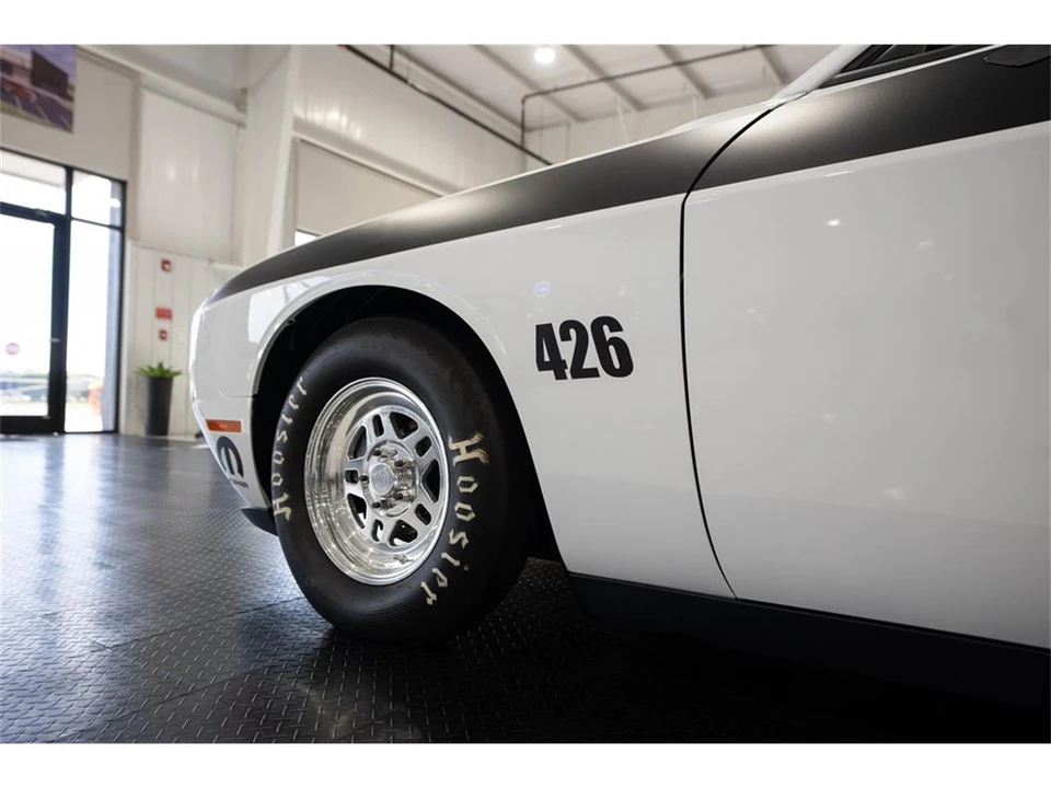 2015 Dodge Challenger 3rd Gen - Image 24 of 31