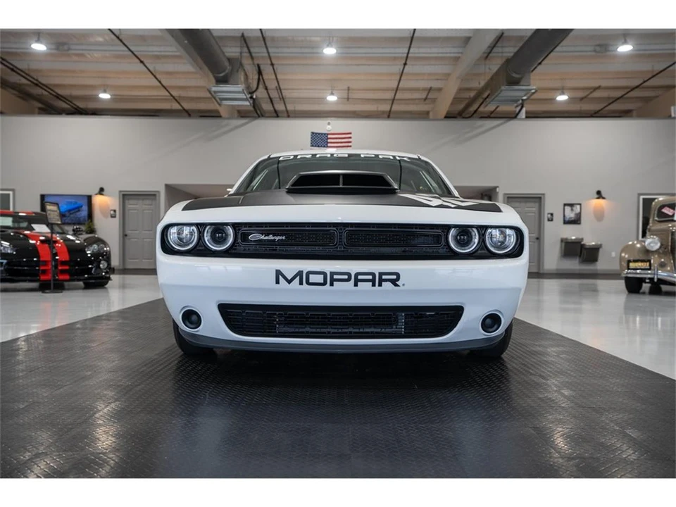 2015 Dodge Challenger 3rd Gen - Image 16 of 31