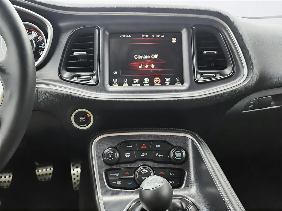 2015 Dodge Challenger 3rd Gen - Image 15 of 28