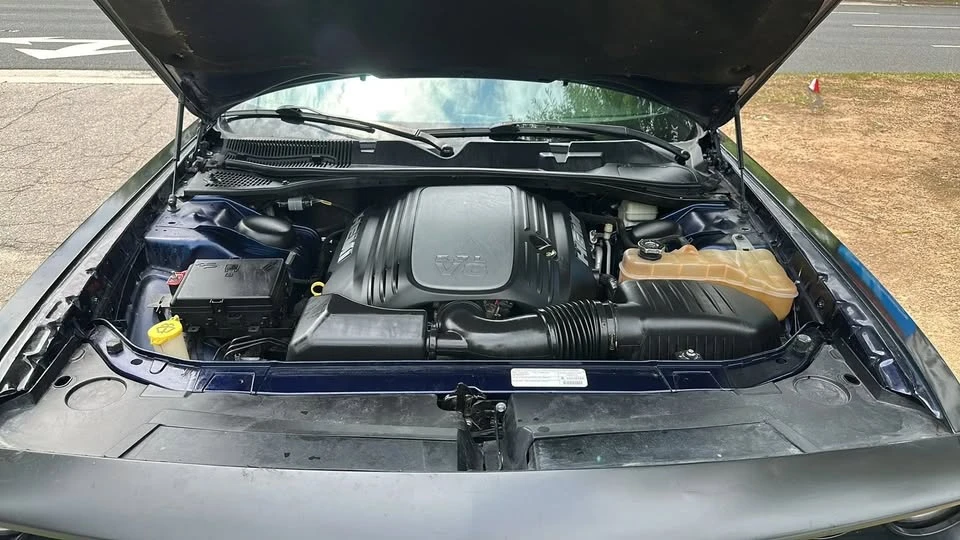 2015 Dodge Challenger 3rd Gen - Image 9 of 18
