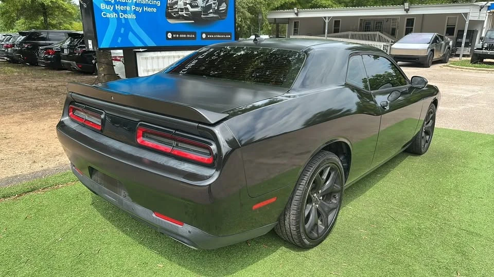 2015 Dodge Challenger 3rd Gen - Image 7 of 18