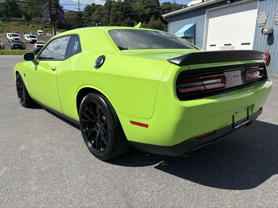 2015 Dodge Challenger SRT Hellcat 3rd Gen - Image 3 of 31