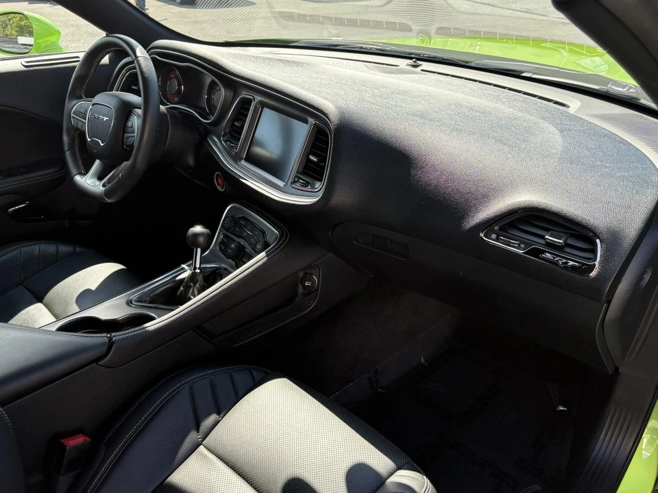 2015 Dodge Challenger SRT Hellcat 3rd Gen - Image 21 of 31