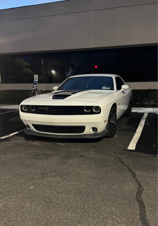 2015 Dodge Challenger SRT8 & 392 3rd Gen - Image 2 of 3