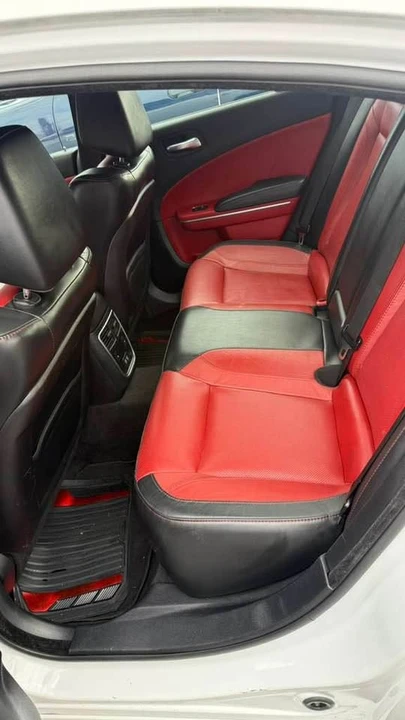 2015 Dodge Challenger 3rd Gen - Image 6 of 8