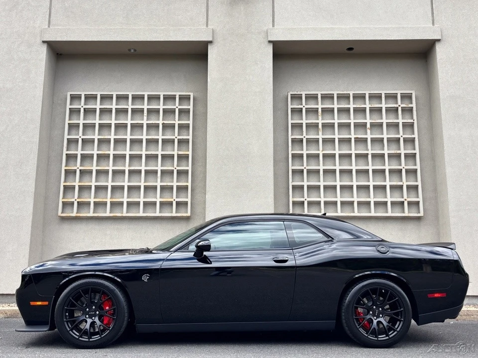 2015 Dodge Challenger SRT Hellcat 3rd Gen - Image 13 of 24