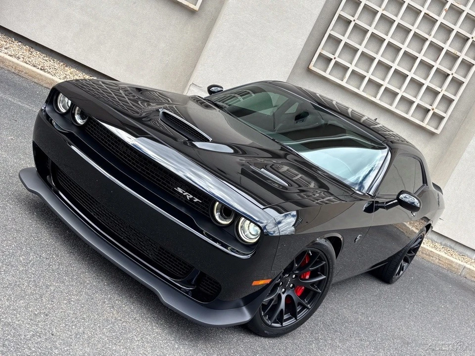 2015 Dodge Challenger SRT Hellcat 3rd Gen - Image 15 of 24