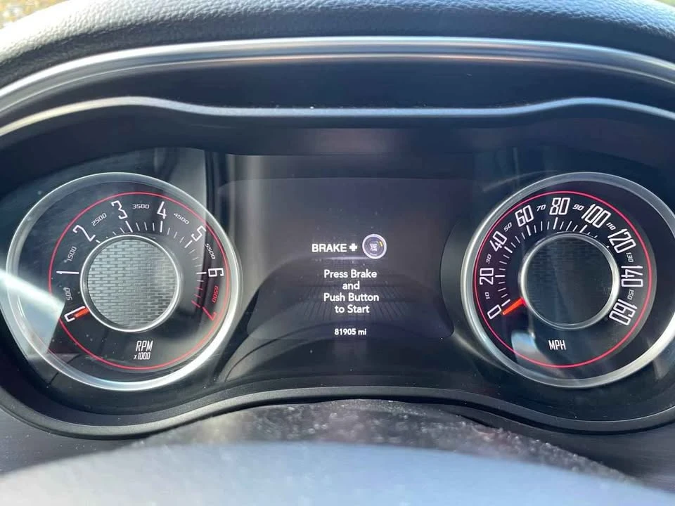 2015 Dodge Challenger 3rd Gen - Image 12 of 13