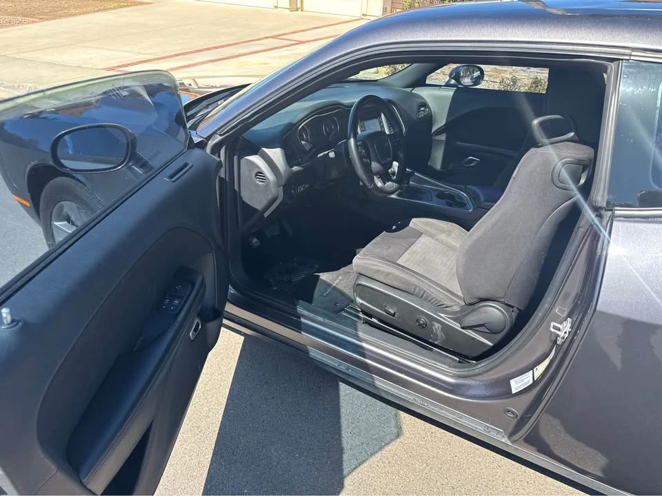 2015 Dodge Challenger 3rd Gen - Image 5 of 12