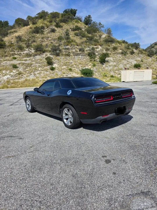 2015 Dodge Challenger 3rd Gen - Image 4 of 10