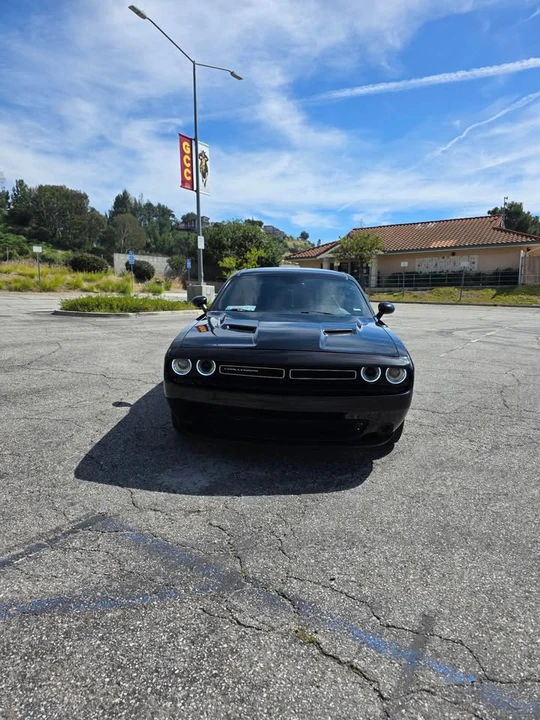 2015 Dodge Challenger 3rd Gen - Image 5 of 10
