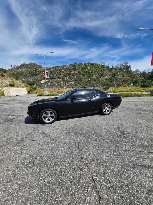 2015 Dodge Challenger 3rd Gen - Image 9 of 10