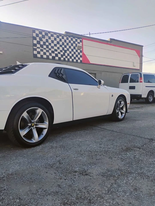 2015 Dodge Challenger 3rd Gen - Image 6 of 9