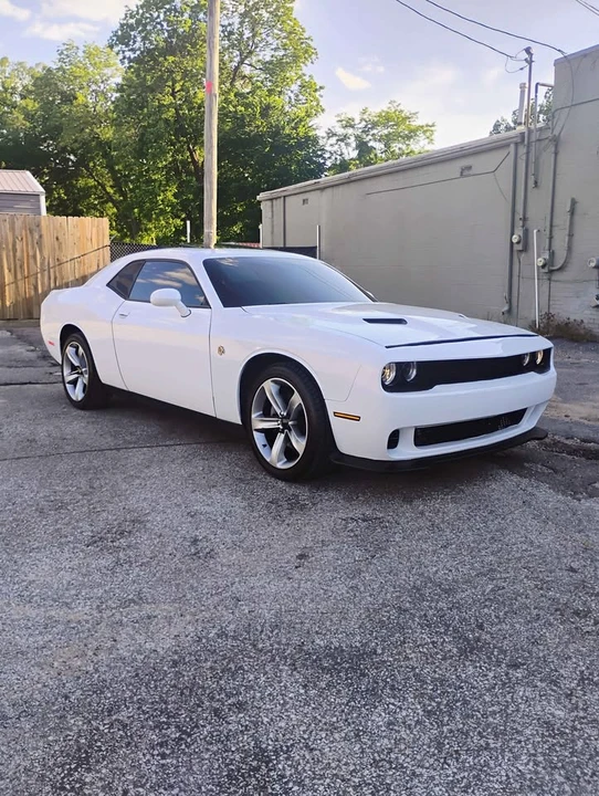 2015 Dodge Challenger 3rd Gen - Image 5 of 9